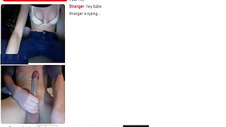 Lucky dude hits the omegle jackpot. cybersex girl threesome !!!