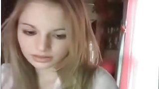 Pretty Teen Girl Blondie Masturbating
